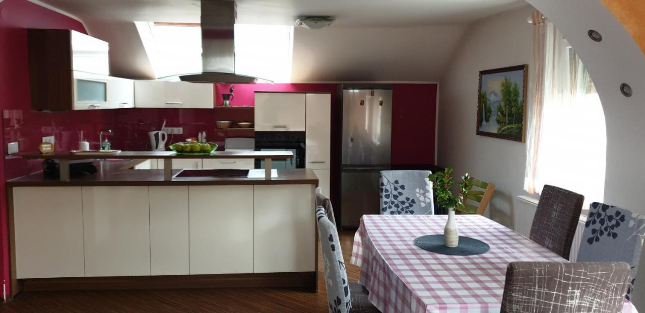 Hisa Bizjak Kranj Bagian luar foto