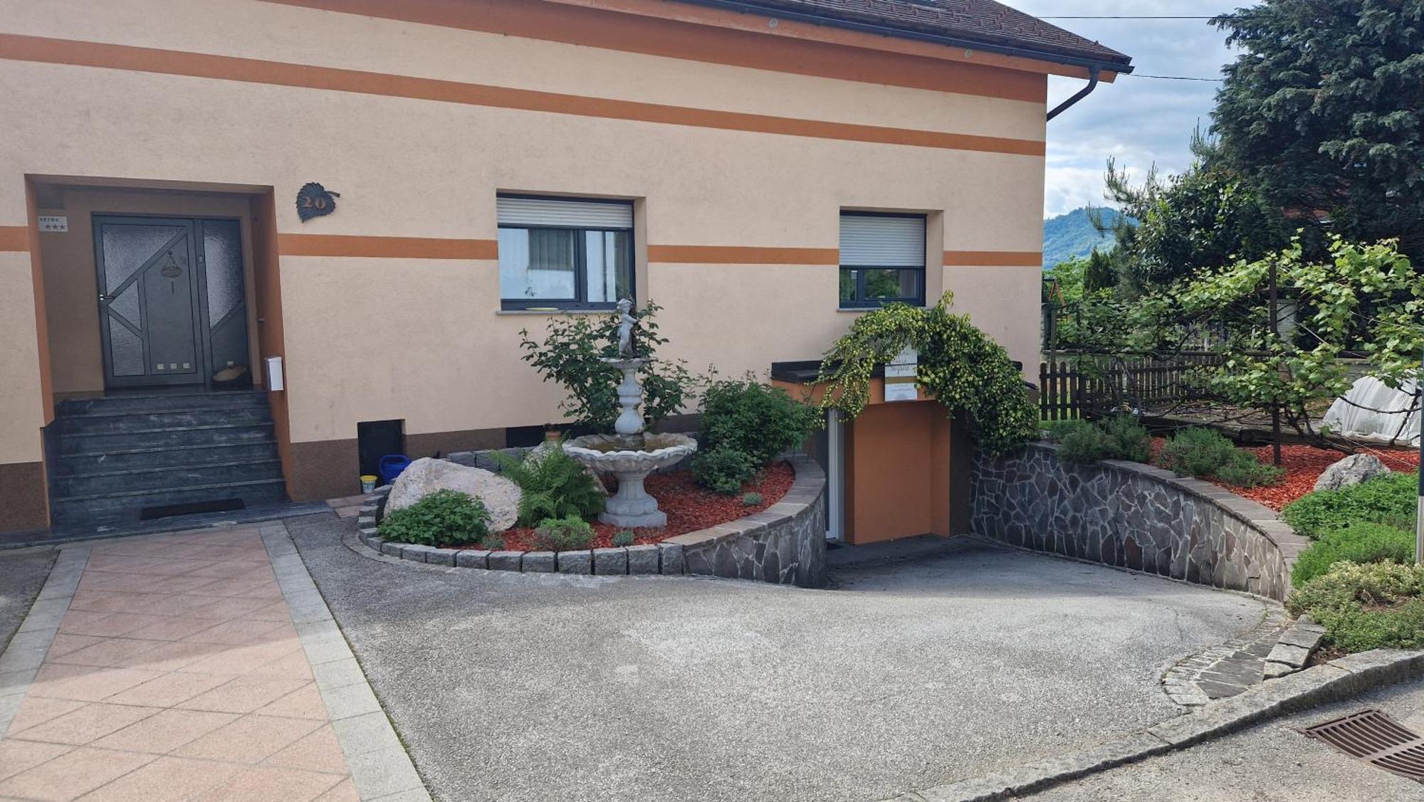 Hisa Bizjak Kranj Bagian luar foto